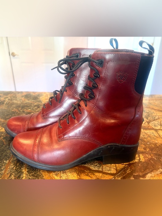 Ariat Women’s Cognac Leather Lace-Up Chukka Paddock Boots - Picture 4 of 11